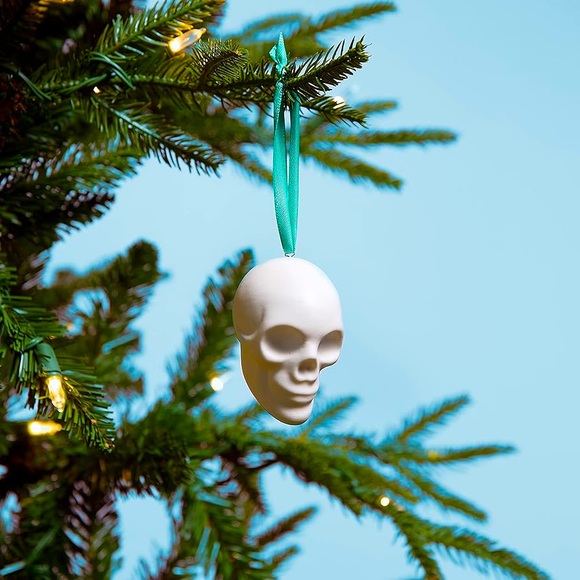 Jonathan Adler porcelain skull holiday ornament new in box sold out online! - Picture 2 of 3